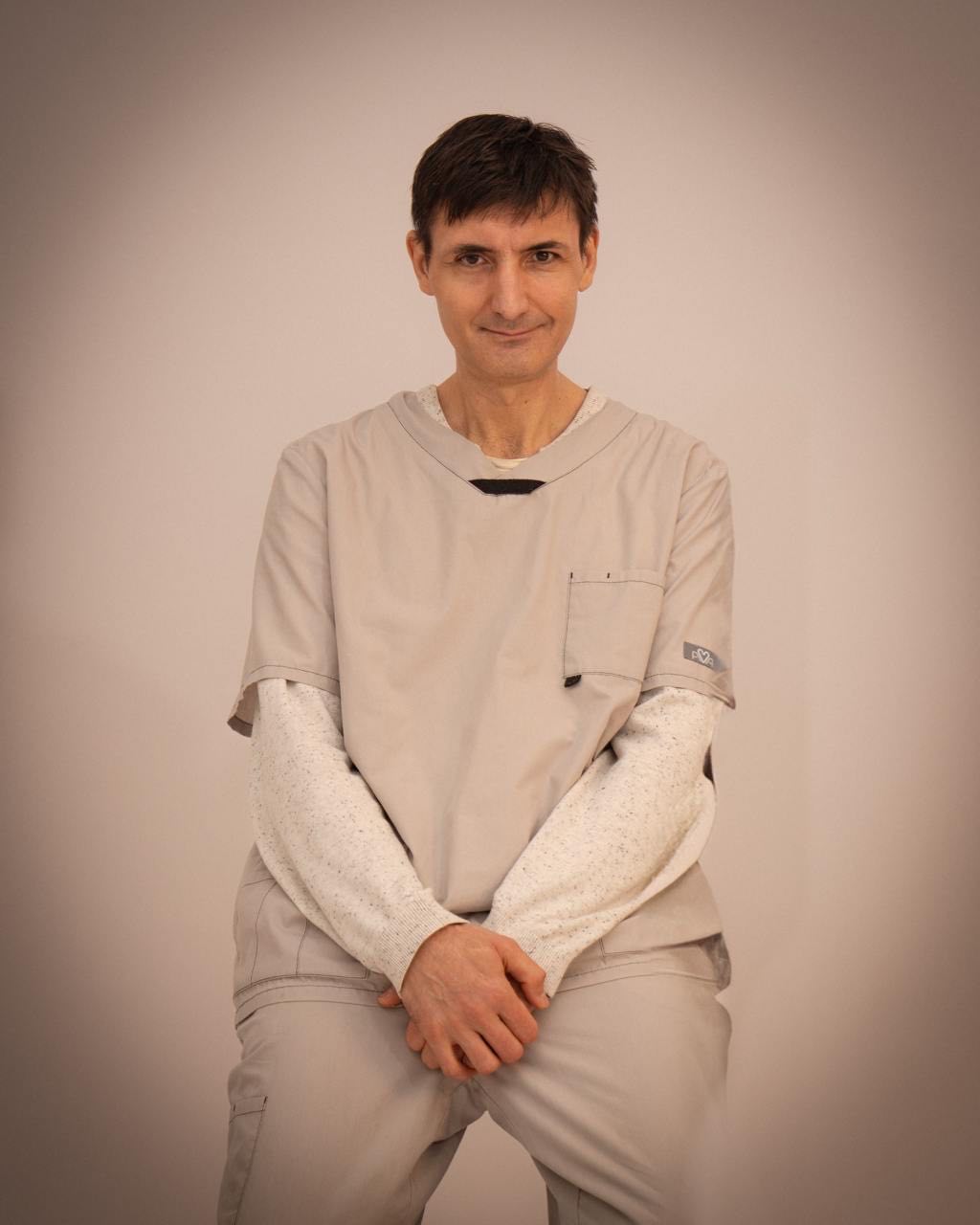 Врач 2